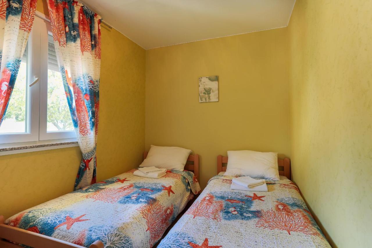 Apartments Dora Victoria Dream 메덜린 외부 사진